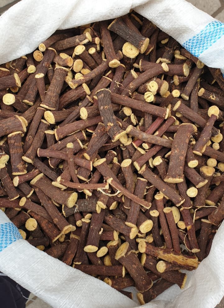 Licorice Root Sticks 4-5 cm